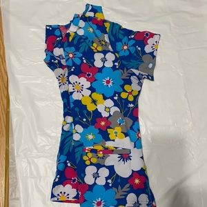 UA scrub uniform top lightly worn